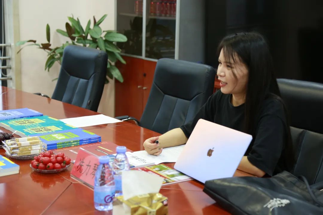 社科賽斯總裁、黨支部書記李發(fā)進(jìn)接受教育行業(yè)研究媒體多鯨記者采訪！